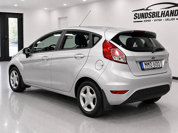 Ford Fiesta 3 of 13