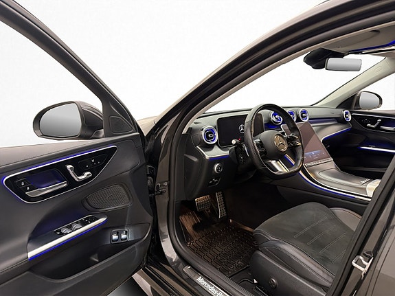 Mercedes-Benz C300 13 of 30
