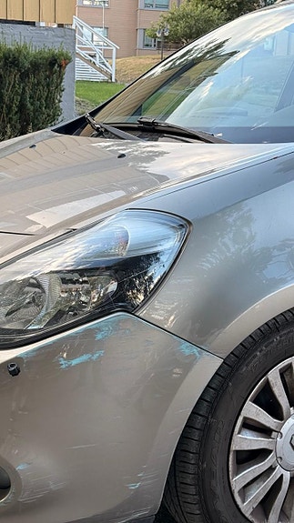 Renault Clio 2 of 7