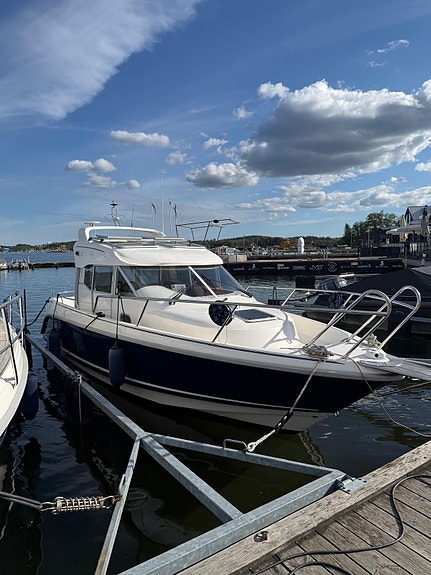 Aquador 28 C 2 of 12