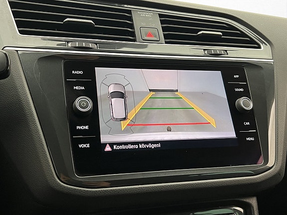 Volkswagen Tiguan 15 of 25