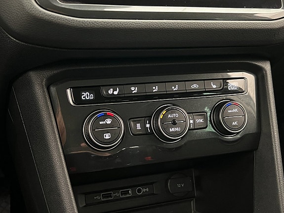 Volkswagen Tiguan 19 of 25