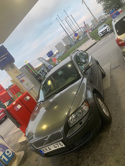 Volvo V50 2 of 10
