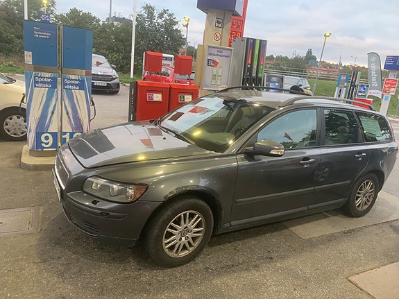 Volvo V50 3 of 10