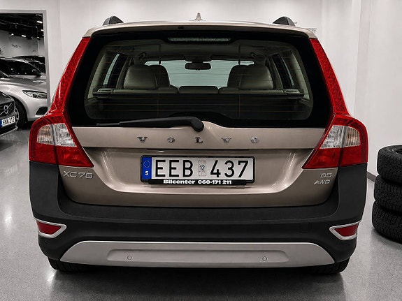 Volvo XC70 4 of 15