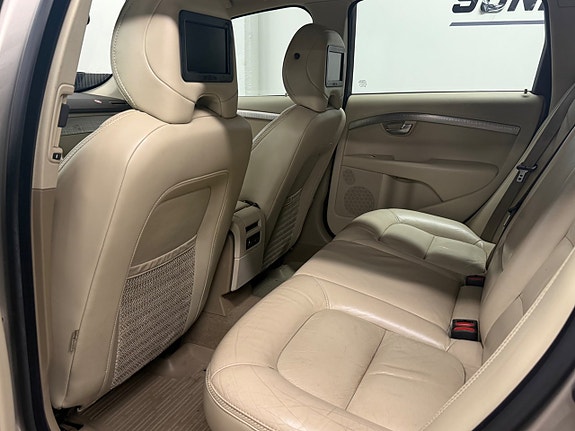 Volvo XC70 8 of 15