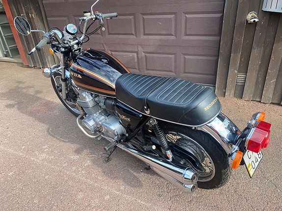 Honda CB 750 Four 3 of 4