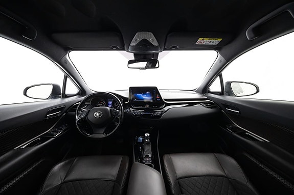 Toyota C-HR 13 of 20