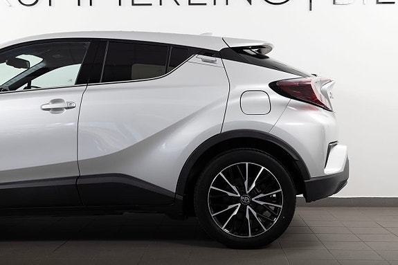 Toyota C-HR 5 of 20