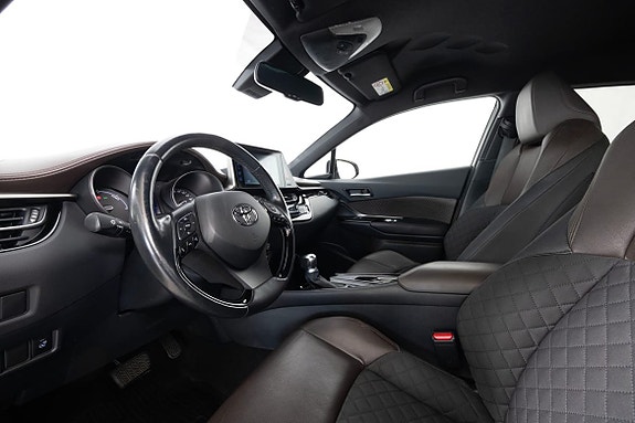 Toyota C-HR 16 of 20