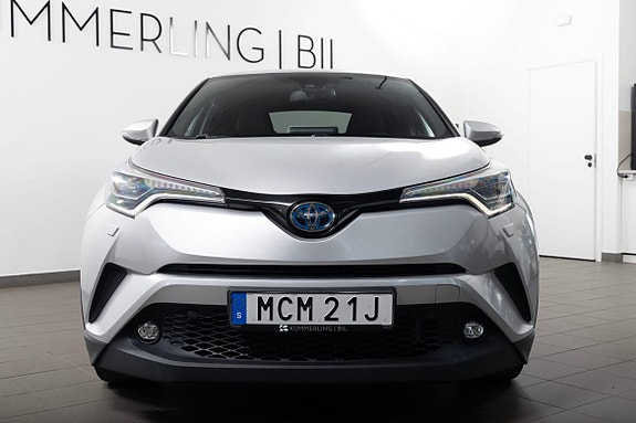 Toyota C-HR 8 of 20