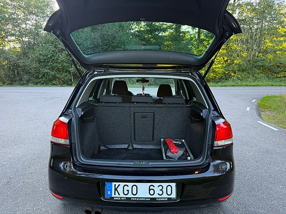 Volkswagen Golf VI 11 of 11
