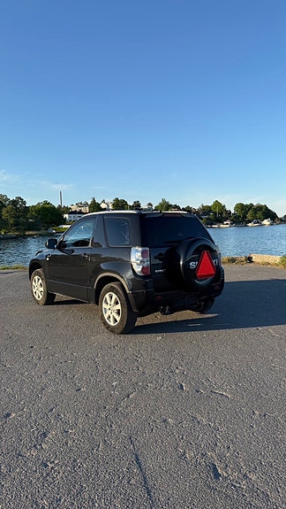 Suzuki Grand Vitara 4 of 5