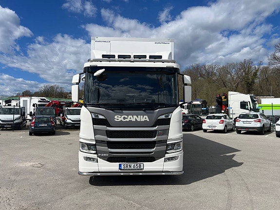 Scania P280 4x2 Skåpbil Öppningsbarsida, *300 Mil* 4 of 12