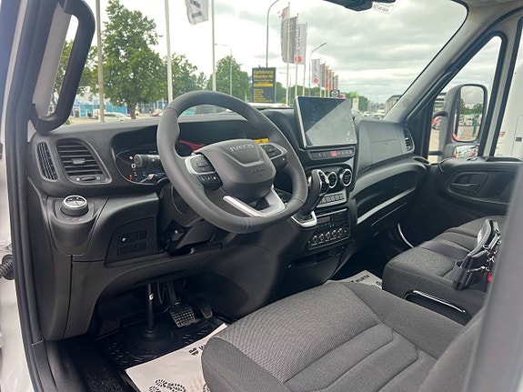 Ny Iveco Daily 72C18 A8 Kranbil Palfinger Kran Fullutrustad 11 of 12