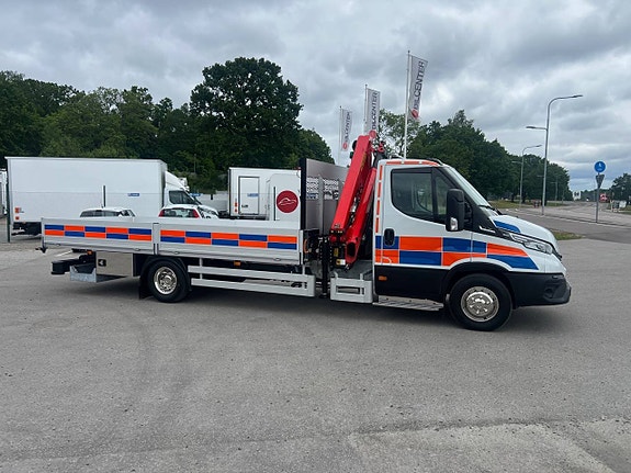 Ny Iveco Daily 72C18 A8 Kranbil Palfinger Kran Fullutrustad 4 of 12