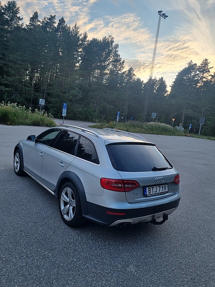 Audi A4 allroad 3 of 9