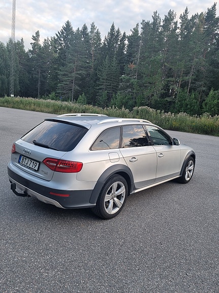 Audi A4 allroad 5 of 9
