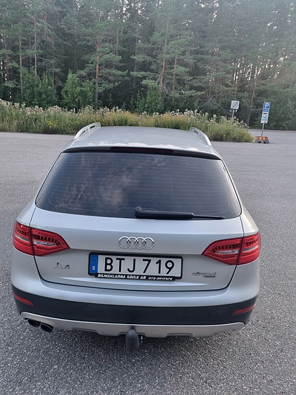 Audi A4 allroad 4 of 9