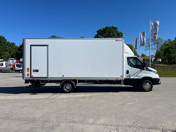 Iveco Daily 72C18 Skåpbil Aut Fullutrustad Lastvikt 3390 Kg 3 of 12