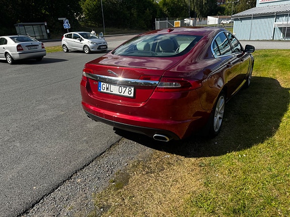 Jaguar XF 15 of 30