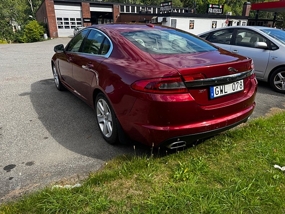 Jaguar XF 30 of 30