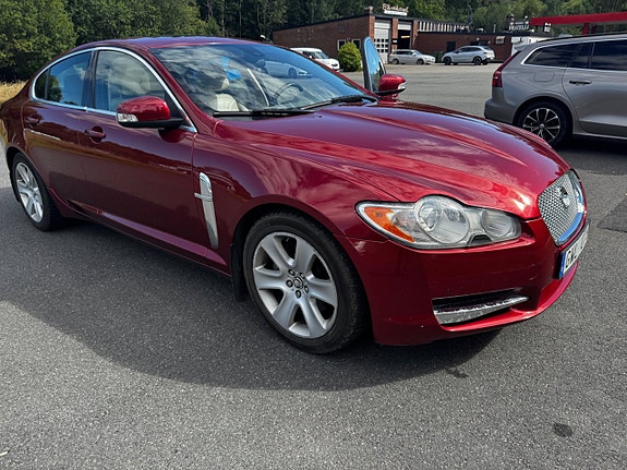 Jaguar XF 3 of 30