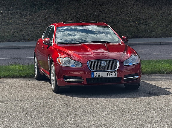 Jaguar XF 2 of 30