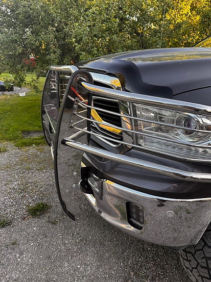 RAM 1500 2 of 12
