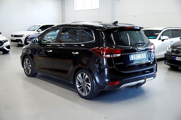 Kia Carens 4 of 19