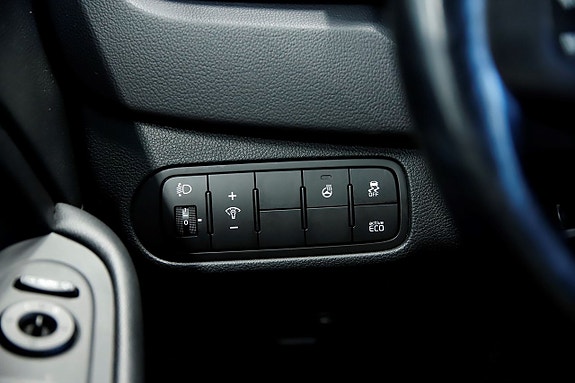 Kia Carens 11 of 19