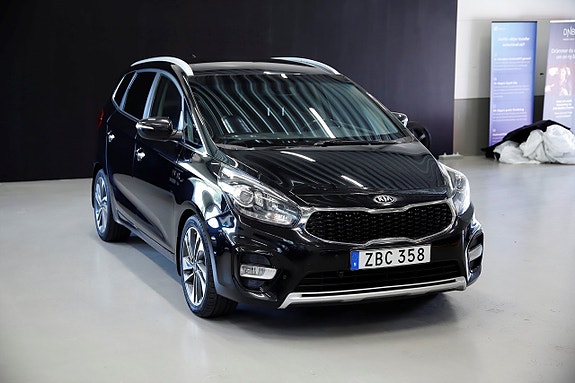 Kia Carens 5 of 19