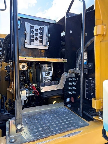 CAT M 315 D 19 of 24
