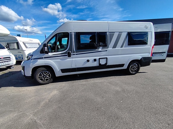 Carado CV 602 PRO Långbäddar Automat 140hk Backkamera markis cykelställ 2 of 30