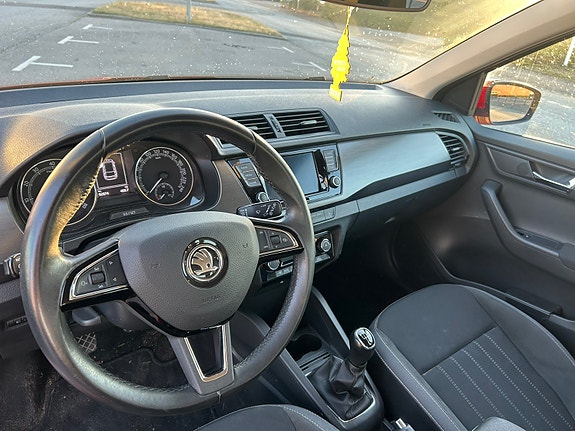 Skoda Fabia 4 of 5