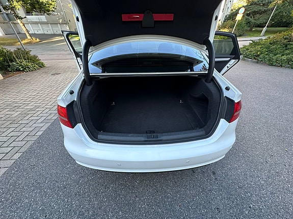 Audi A4 12 of 12