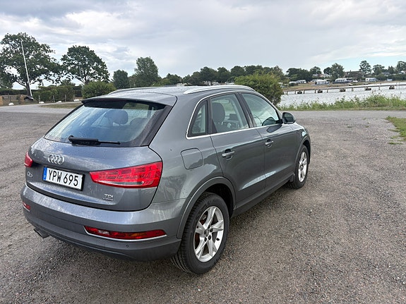 Audi Q3 4 of 8