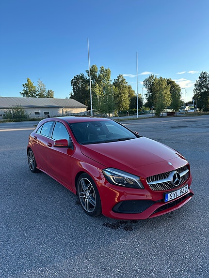 Mercedes-Benz A180 3 of 9