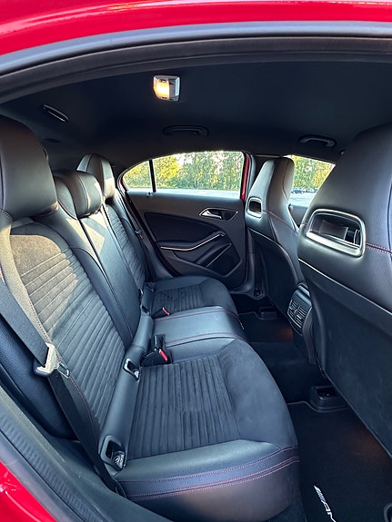 Mercedes-Benz A180 7 of 9