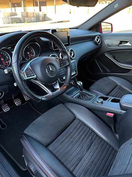 Mercedes-Benz A180 5 of 9