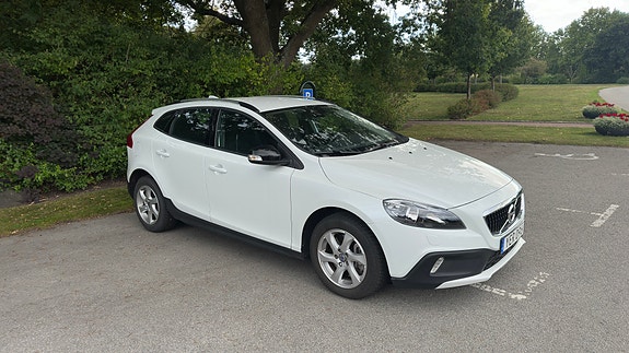 Volvo V40 Cross Country 7 of 7
