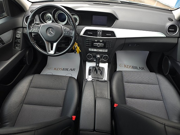 Mercedes-Benz C220 8 of 11