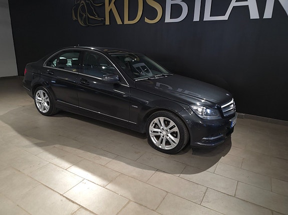 Mercedes-Benz C220 5 of 11