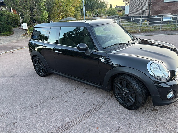MINI Cooper 2 of 8