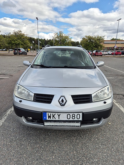 Renault Megane II 3 of 6