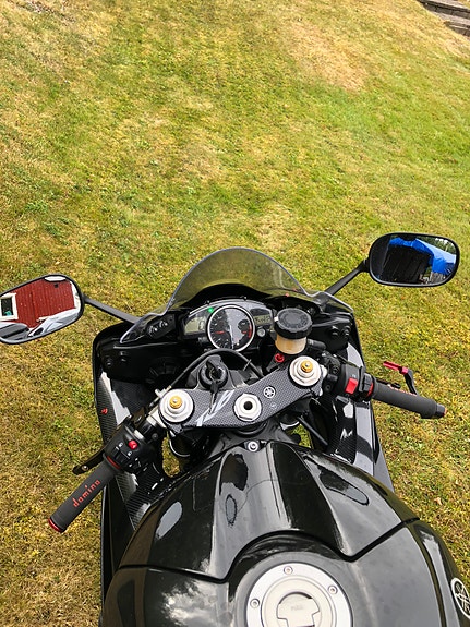 Yamaha YZF-R6 4 of 5