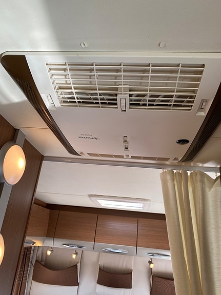 Bürstner Solano T 729 3,0 177hk/ Enkelsängar/ ALDE/ 2x AC/ Vitt skinn 12 of 21
