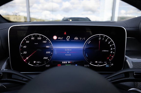 Mercedes-Benz GLC300 e 14 of 21