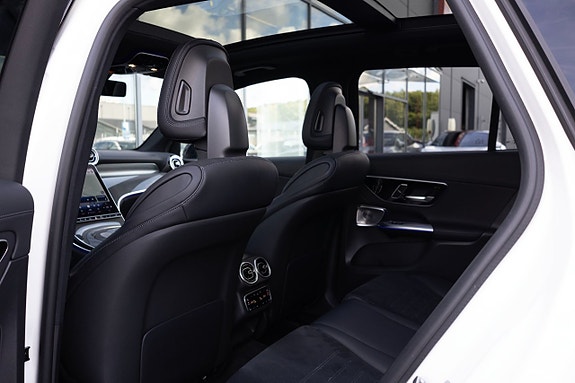 Mercedes-Benz GLC300 e 20 of 21