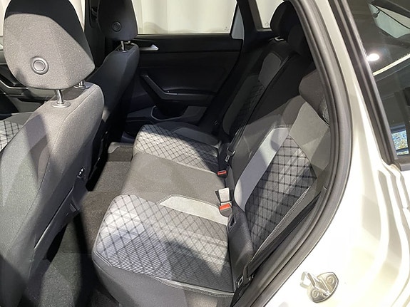 Volkswagen Taigo 14 of 16